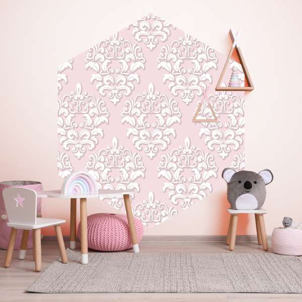 Růžové barokní ozdoby